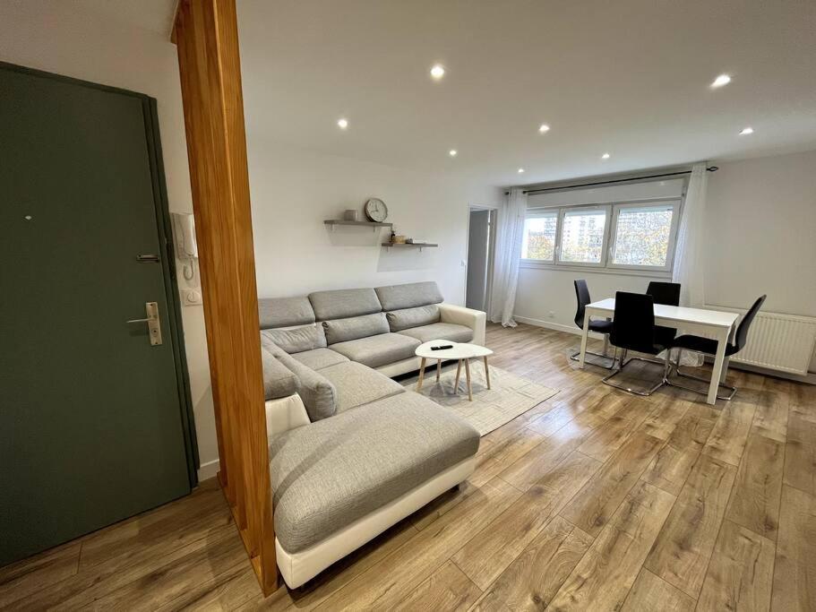 Hana Home Mantes-La-Jolie 6 Personnes Parking Public Gratuit Business&Family エクステリア 写真